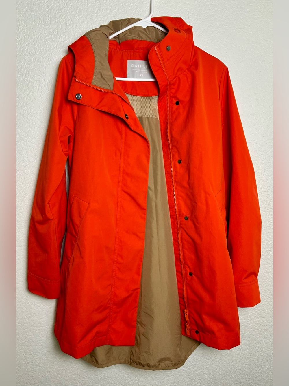 Athleta Forecast Rain Shell Jacket Orange Hooded Windbreaker Rain Coat